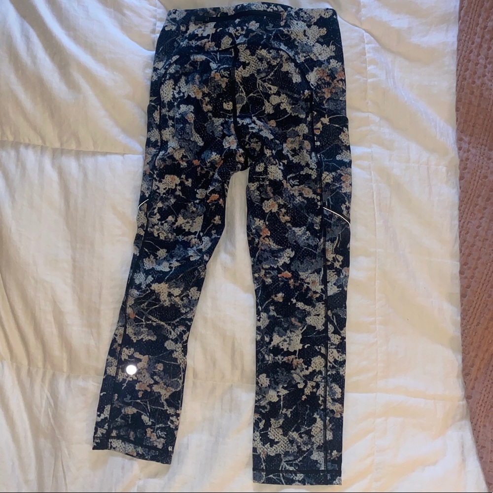 Lululemon Speed Up - Spring Bloom Multi - Picture 2 of 6